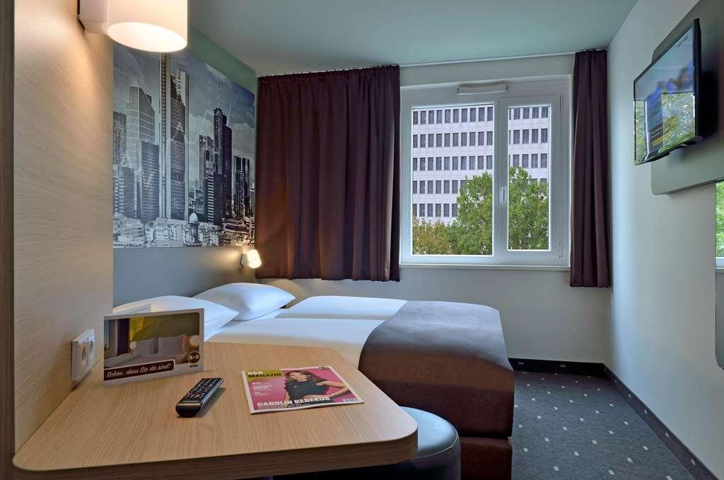 B&B Hotel Frankfurt-West Eschborn Phòng bức ảnh