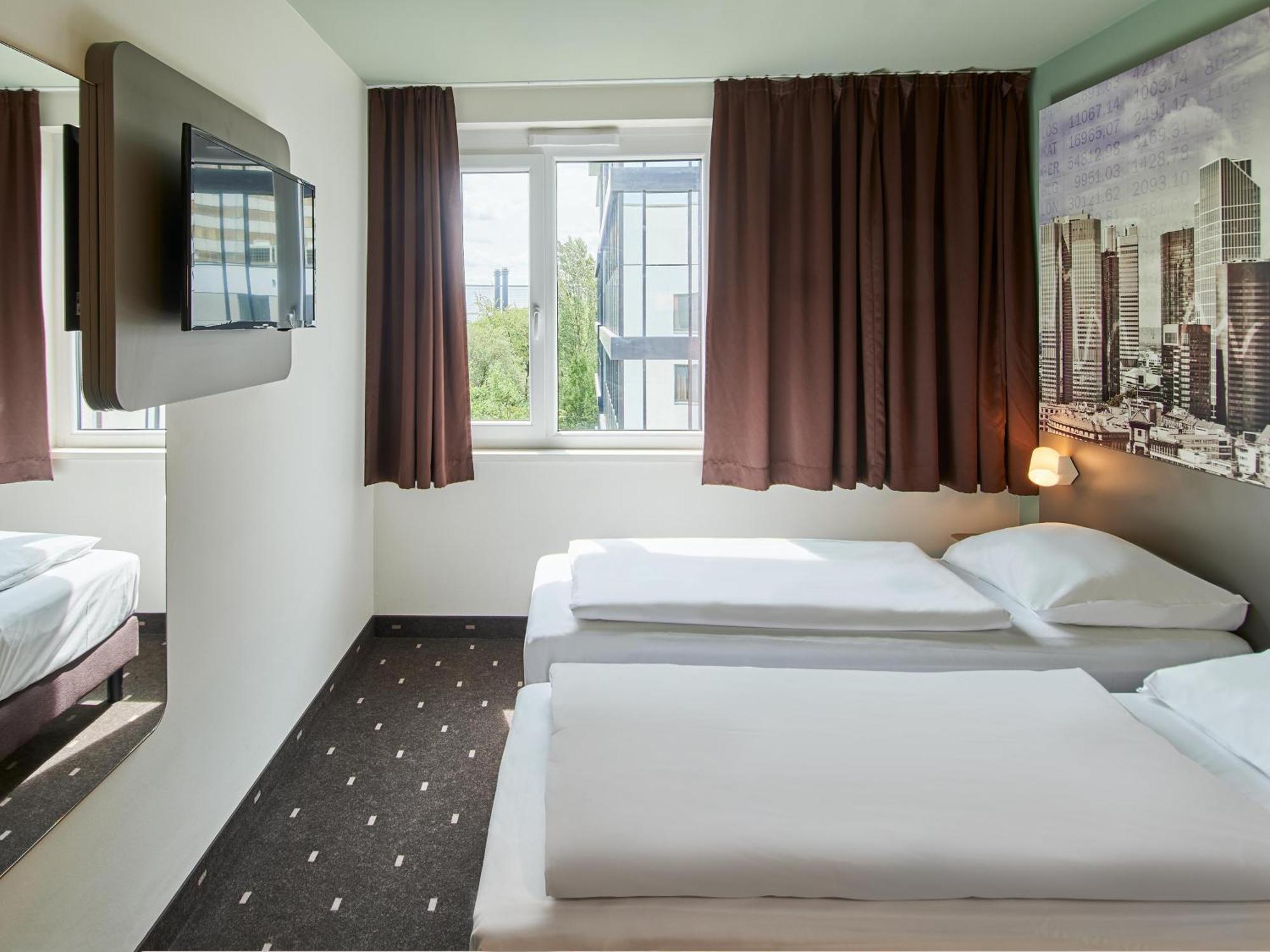 B&B Hotel Frankfurt-West Eschborn Ngoại thất bức ảnh