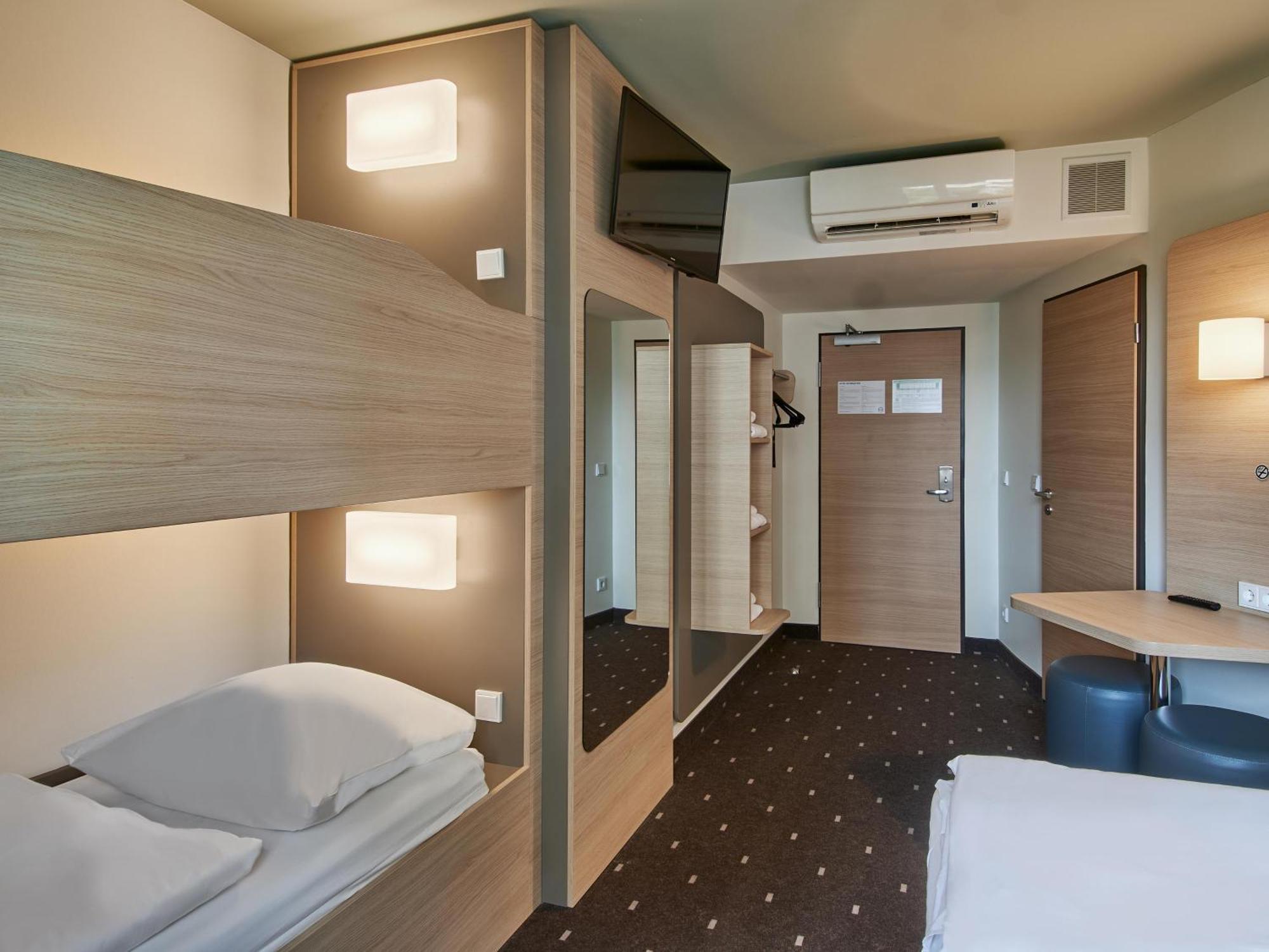 B&B Hotel Frankfurt-West Eschborn Ngoại thất bức ảnh