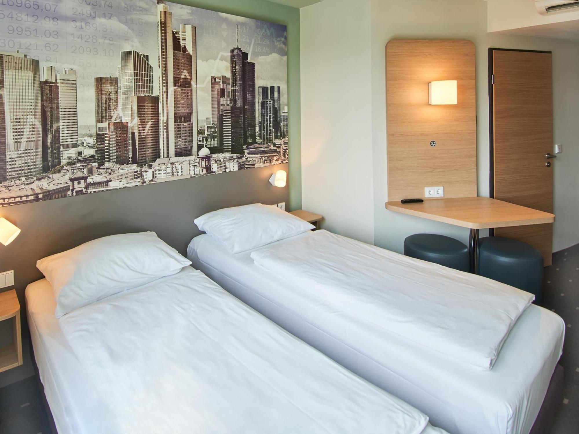 B&B Hotel Frankfurt-West Eschborn Ngoại thất bức ảnh