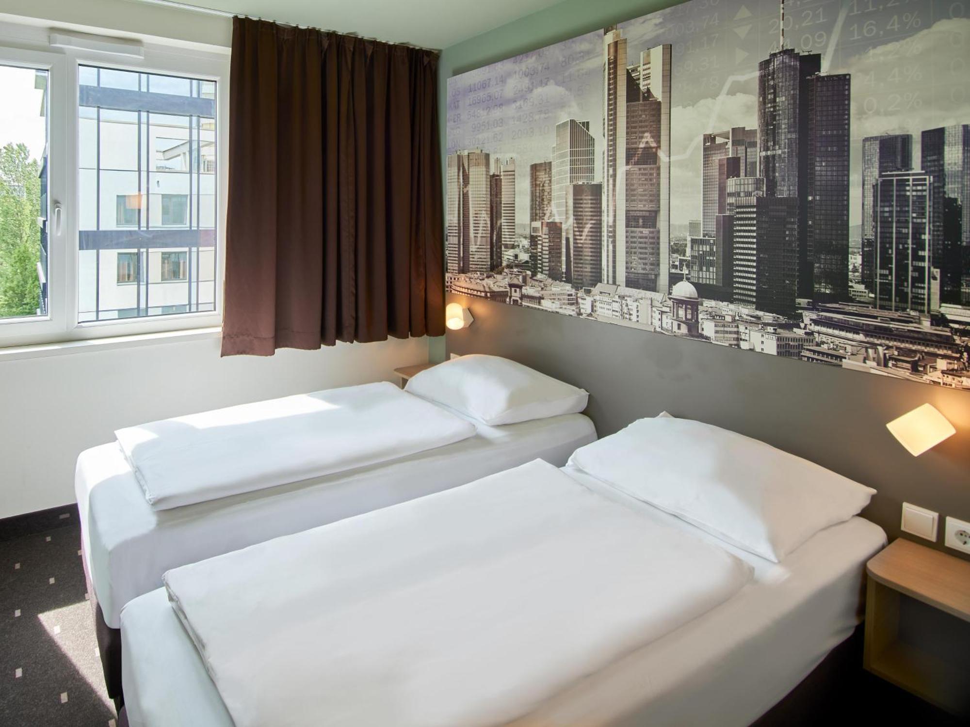 B&B Hotel Frankfurt-West Eschborn Ngoại thất bức ảnh
