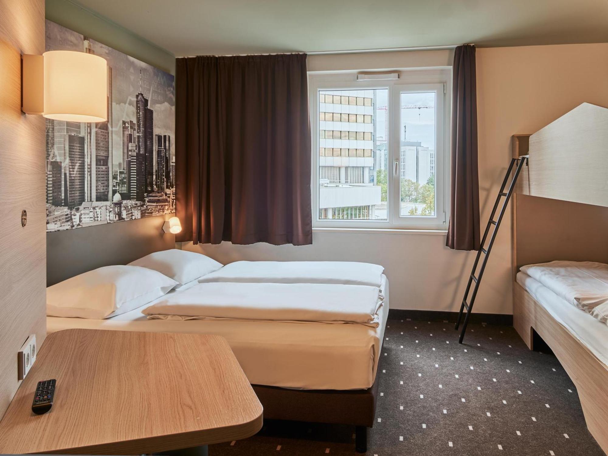 B&B Hotel Frankfurt-West Eschborn Ngoại thất bức ảnh