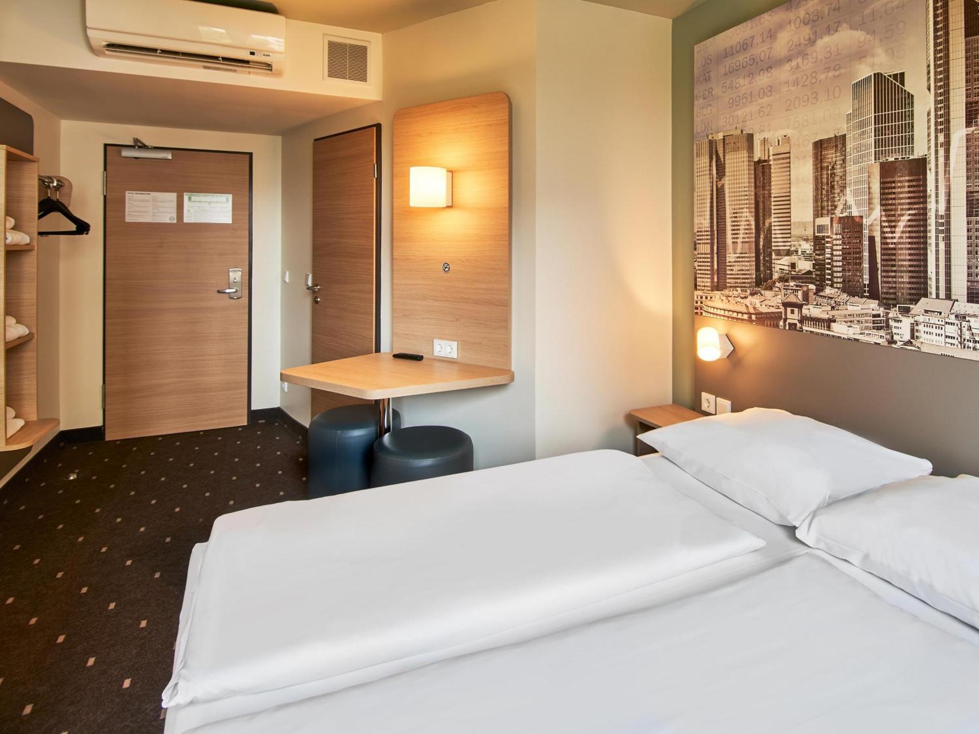 B&B Hotel Frankfurt-West Eschborn Ngoại thất bức ảnh