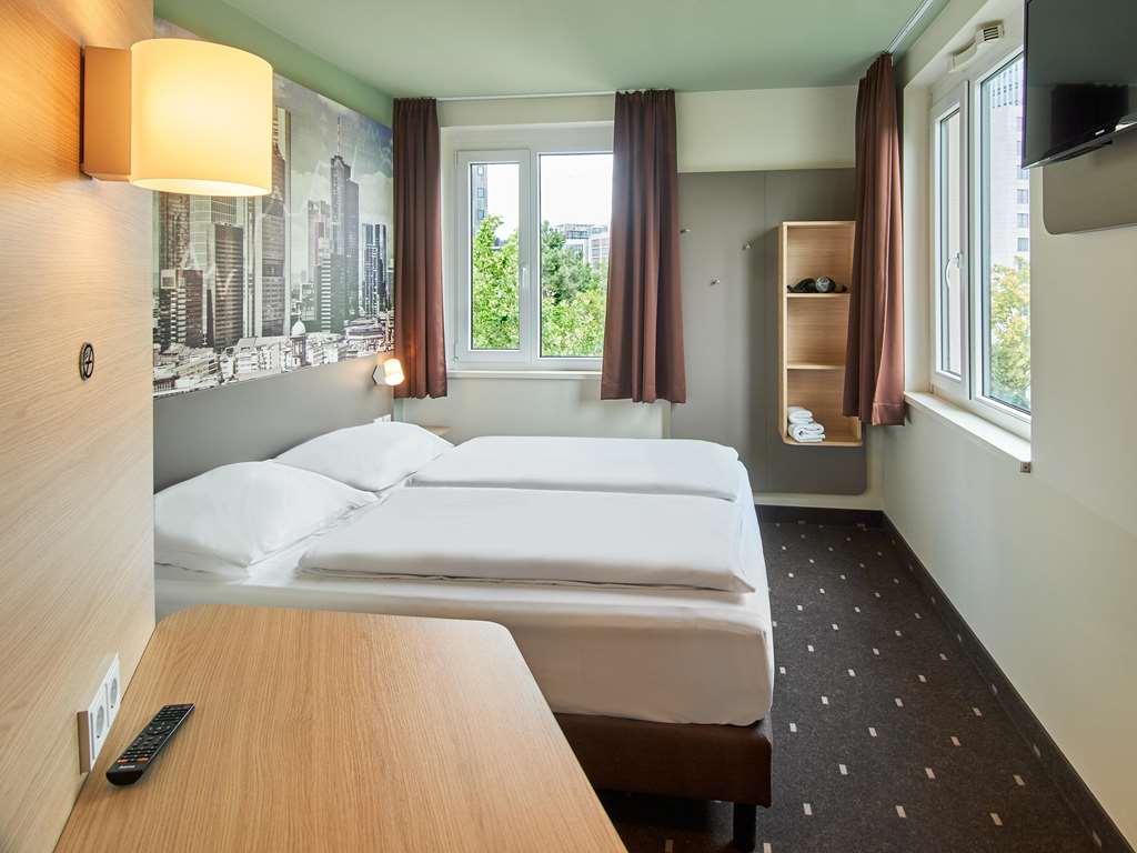 B&B Hotel Frankfurt-West Eschborn Phòng bức ảnh